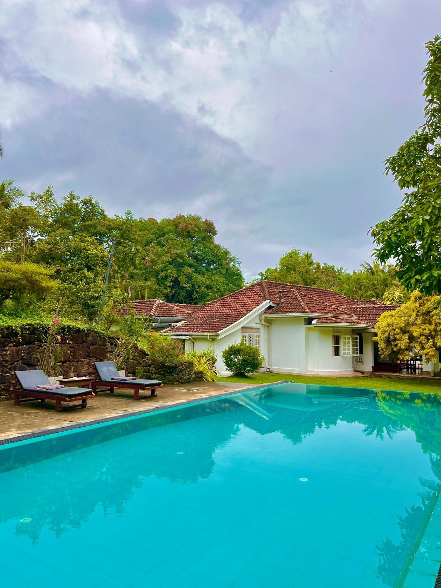 Thalpe Walawwa Heritage Villa Унаватуна Экстерьер фото