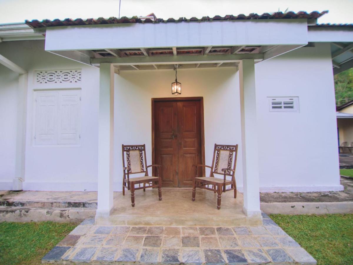 Thalpe Walawwa Heritage Villa Унаватуна Экстерьер фото
