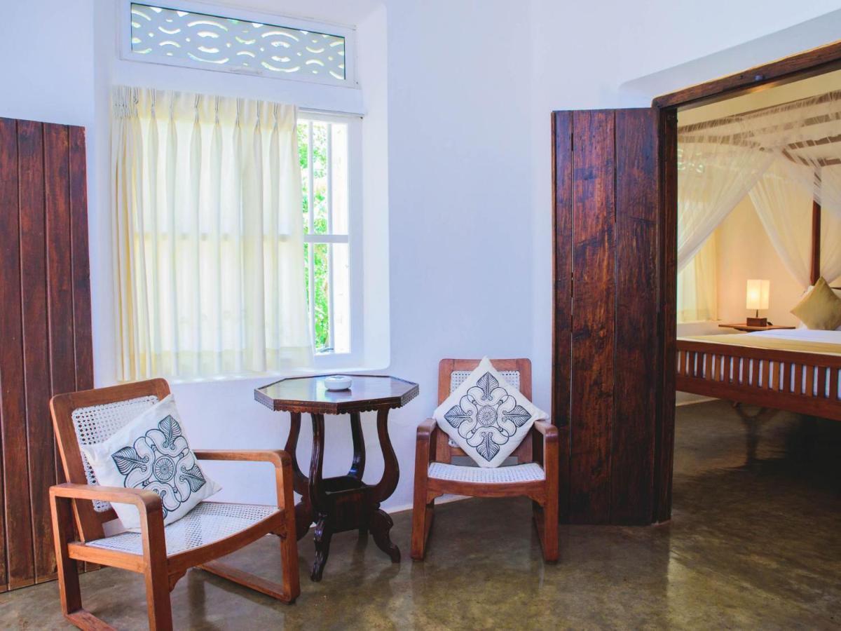 Thalpe Walawwa Heritage Villa Унаватуна Экстерьер фото