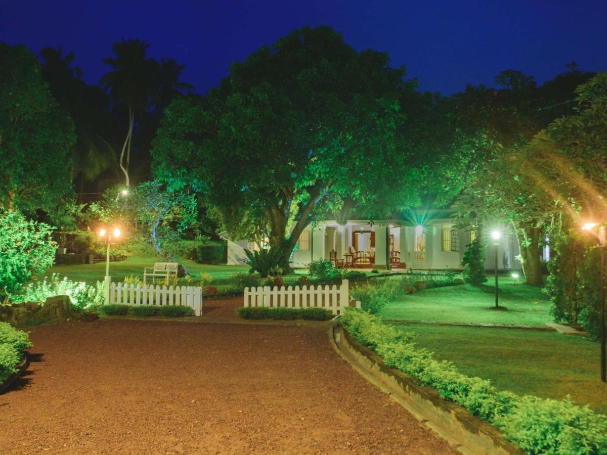 Thalpe Walawwa Heritage Villa Унаватуна Экстерьер фото