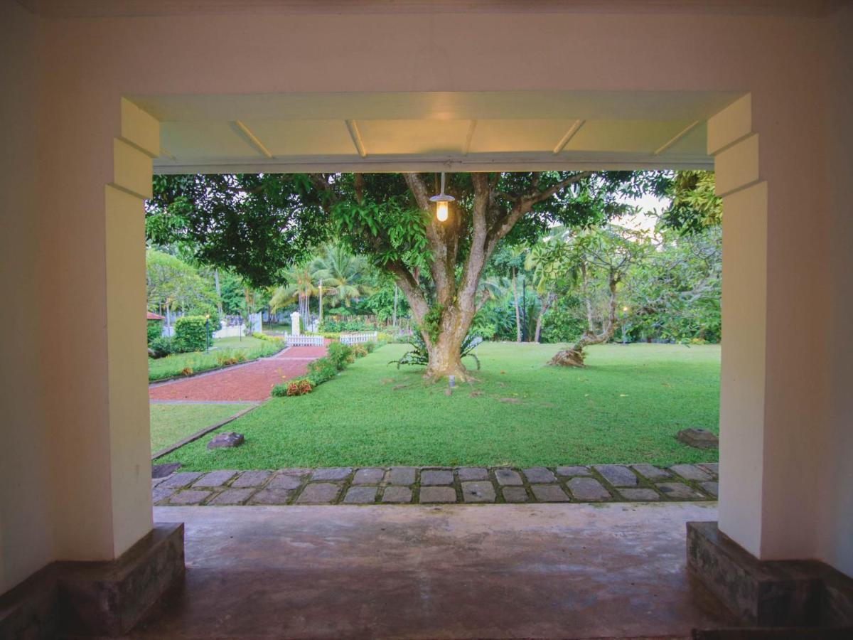 Thalpe Walawwa Heritage Villa Унаватуна Экстерьер фото