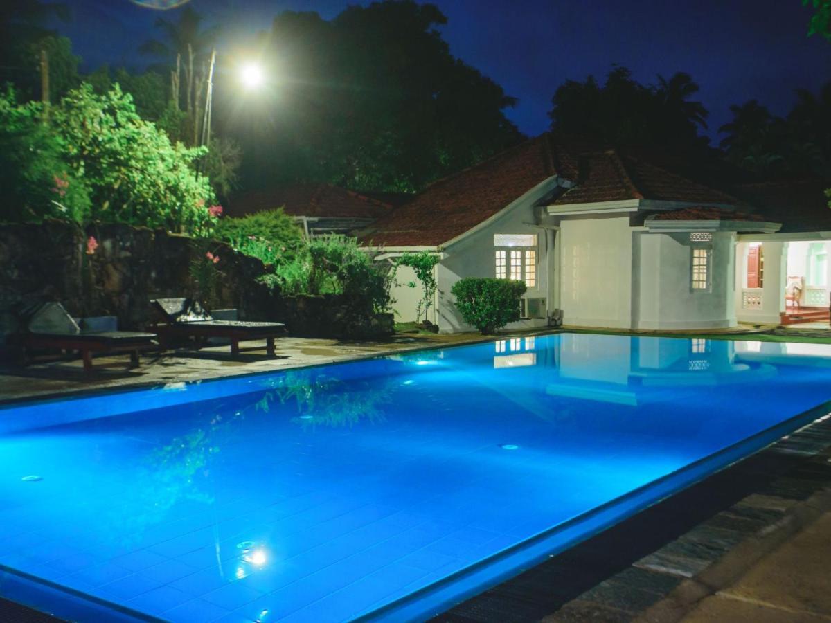 Thalpe Walawwa Heritage Villa Унаватуна Экстерьер фото