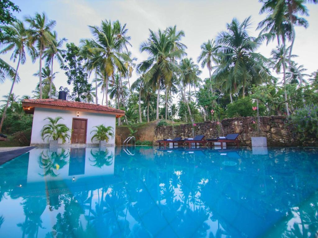 Thalpe Walawwa Heritage Villa Унаватуна Экстерьер фото