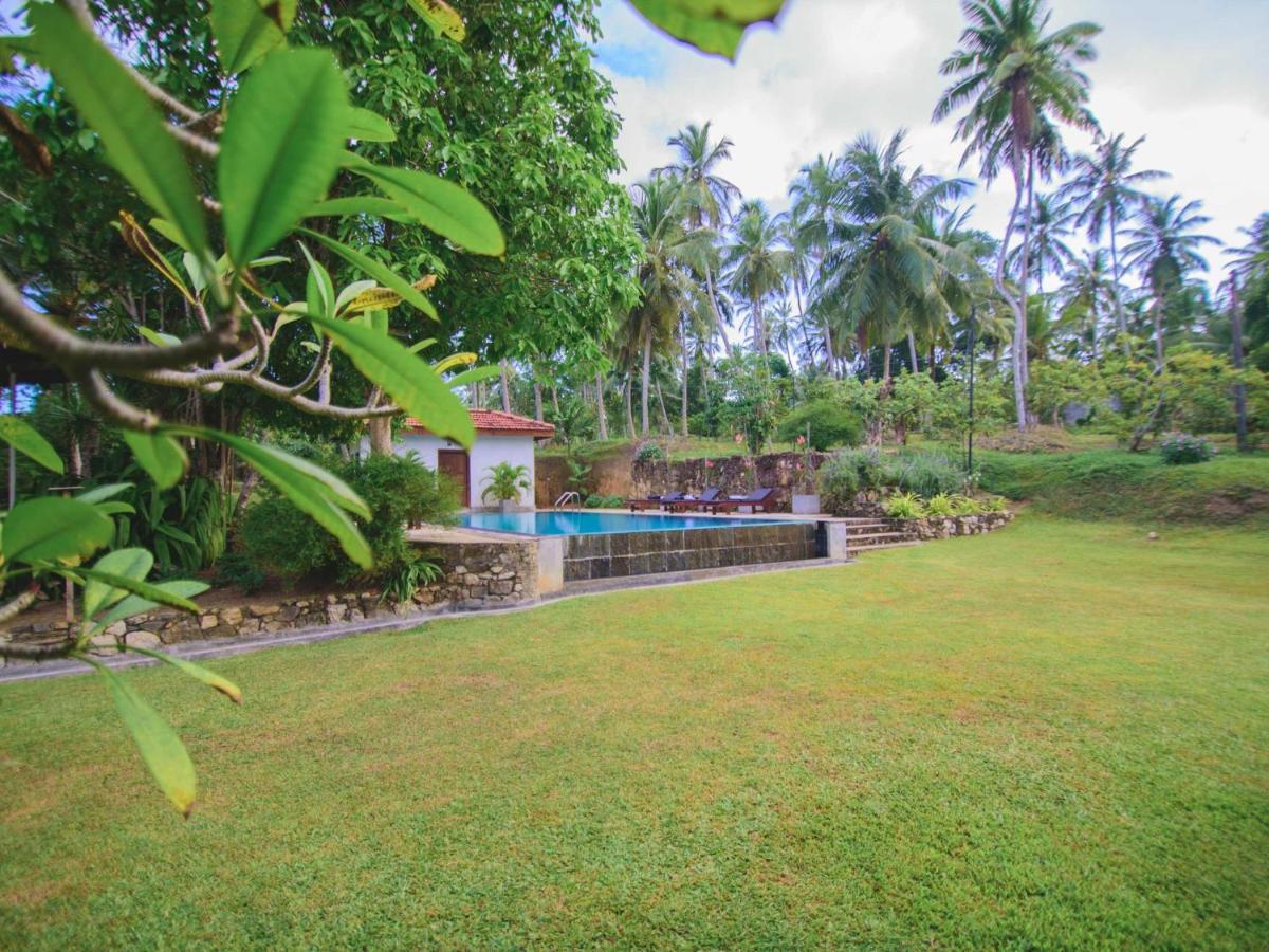 Thalpe Walawwa Heritage Villa Унаватуна Экстерьер фото