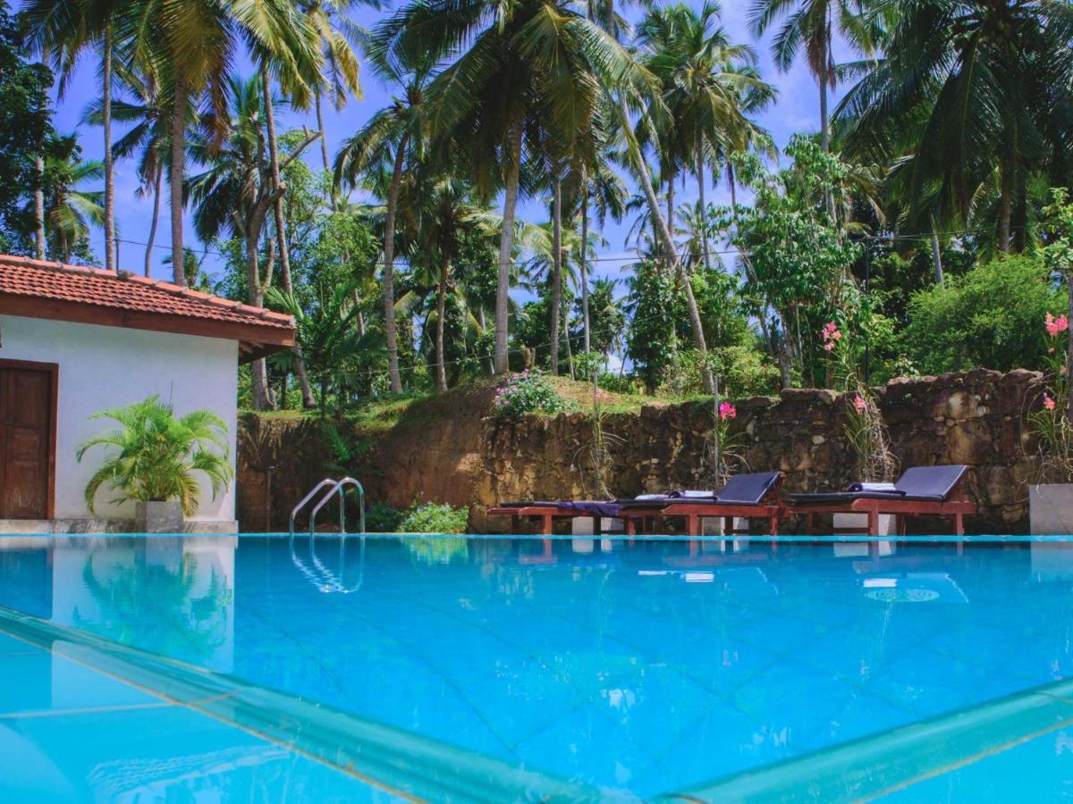 Thalpe Walawwa Heritage Villa Унаватуна Экстерьер фото