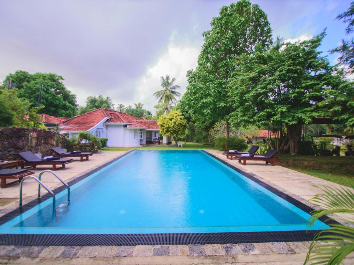 Thalpe Walawwa Heritage Villa Унаватуна Экстерьер фото